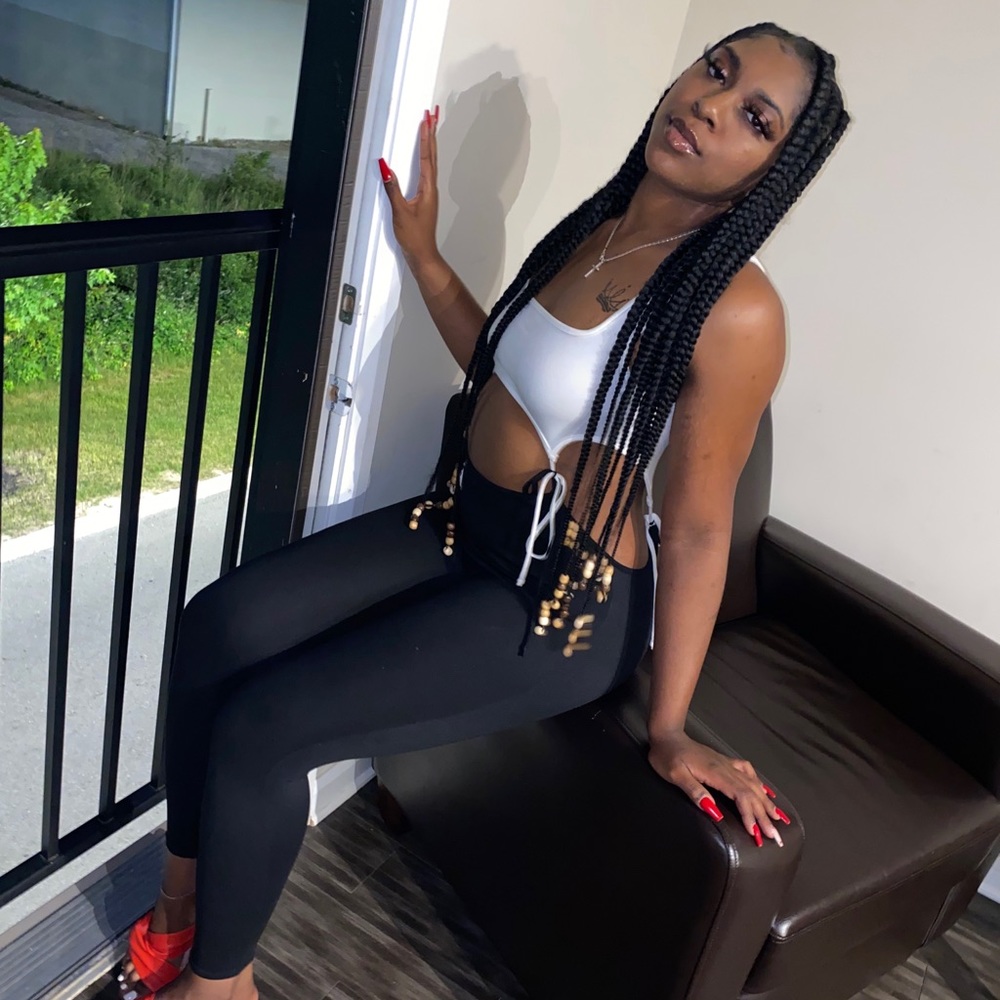 Meet your Posher, Erika